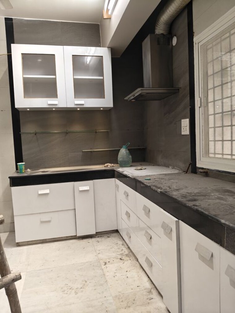 Kitchen, vasant kunj 3.5 Bedroom 1800 Sq.Ft. Apartment In Vasant Kunj Delhi 9994840
