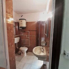 3 BHK Apartment For Sale in Safdarjung Enclave