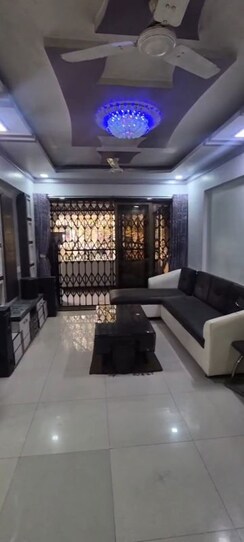2 BHK Apartment For Rent in Hiranandani Estate
