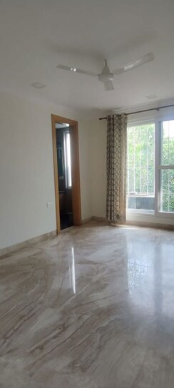 4 BHK + Servant Room,Study Room Builder Floor For Sale in Safdarjung Enclave