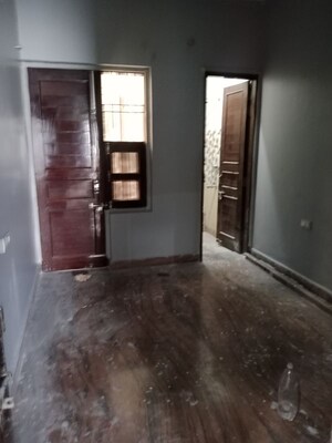Room in 2 BHK Builder Floor at Sector 18 – for Rent