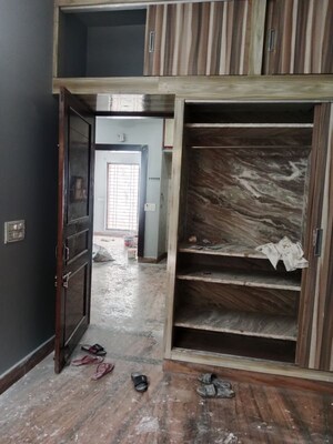 Room in 2 BHK Builder Floor at Sector 18 – for Rent