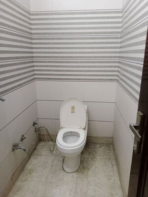 Bathroom in 2 BHK Builder Floor at Sector 25 – for Rent