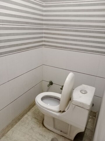 Bathroom in 2 BHK Builder Floor at Sector 25 – for Rent