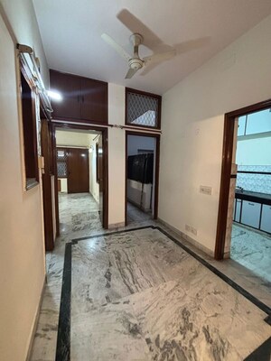 Room in 3 BHK Builder Floor at Greater Kailash I – for Rent