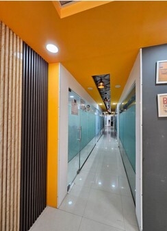Office Space For Rent in Sector 63