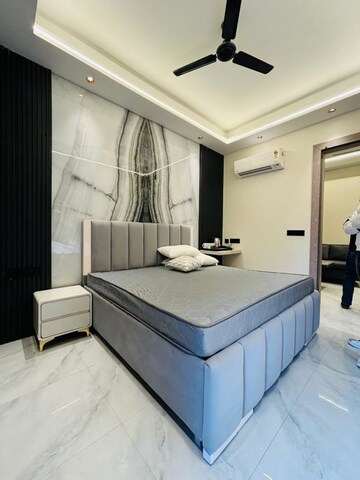 Bedroom in 1 BHK Builder Floor at Sector 52 – for Rent