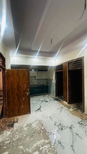 Parking in 3 BHK Independent House at New Friends Colony, Sanjay Nagar – for Sale