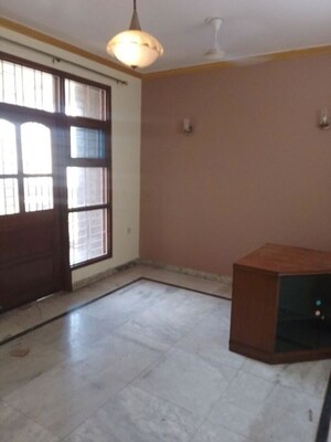 Room in 3.5 BHK Apartment at Bharat Petroleum Apartments, Sector 62 – for Rent