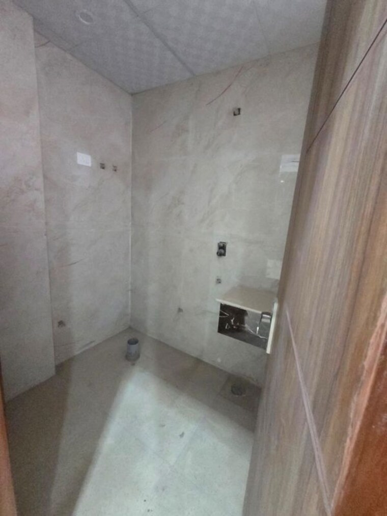 Bathroom, neb sarai 3 Bedroom 1020 Sq.Ft. Builder Floor In Neb Sarai Delhi 9994922