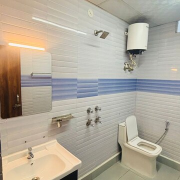 Bathroom in 1 RK Builder Floor at Sector 52 – for Rent