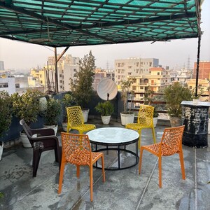 1 RK Builder Floor – Exterior View View at Sector 52 - for Rent