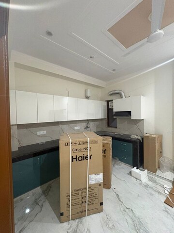 Kitchen in 1 BHK Builder Floor at Sector 47 – for Rent