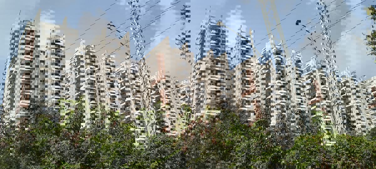 3 BHK 2225 Sq.Ft. Apartment in Om Sree Gallaxy