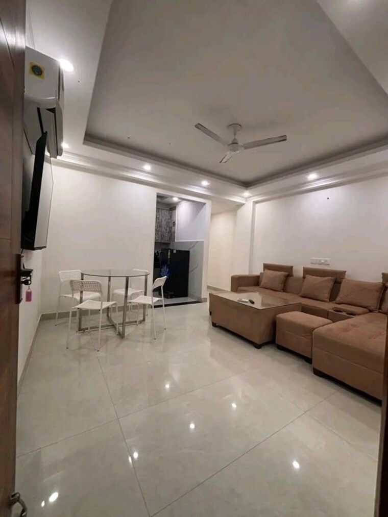 Room, palm-residency-chhatarpur 2 Bedroom 1000 Sq.Ft. Apartment In Chattarpur Delhi 9994948