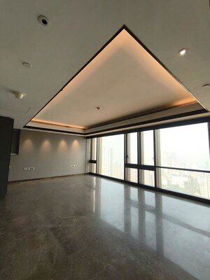 Room in 5 BHK Apartment at Lodha Trump Tower, Worli – for Rent