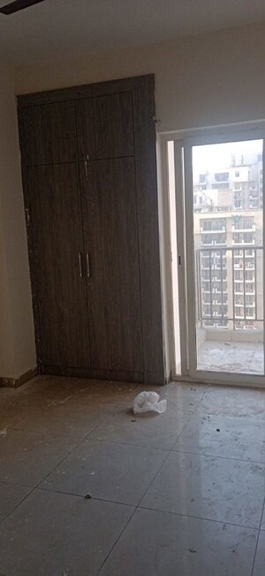 3 BHK Apartment For Rent in Ajnara Le Mart, Sector 16b Greater Noida