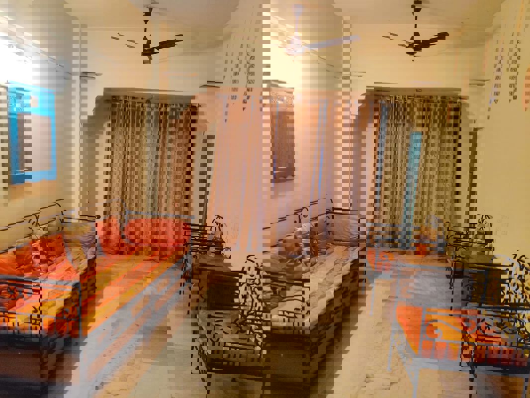 1 BHK 650 Sq.Ft. Apartment in Crystal Palace CHS