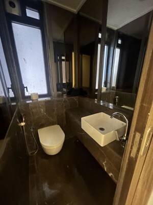 Washroom in 4 BHK Apartment at Lodha Trump Tower, Worli – for Rent