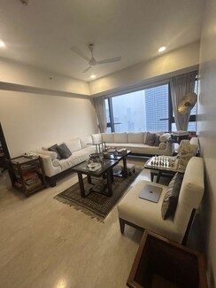 4 BHK + Pooja Room,Servant Room Apartment For Rent in Lodha Trump Tower
