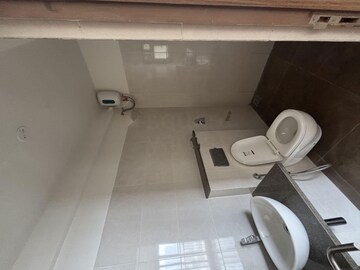 Team Area in 2 BHK Apartment at Shapoorji Pallonji BKC 28, Bandra East – for Rent