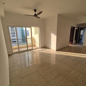 Room in 2 BHK Apartment at Amrapali Silicon City, Sector 76 – for Sale