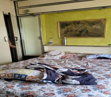 Bedroom in 1 BHK Apartment at Parel – for Sale