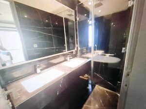 Washroom in 4 BHK Apartment at Lodha Trump Tower, Worli – for Rent
