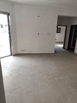 Room in 3 BHK Apartment at Saya Gold Avenue, Vaibhav Khand – for Sale