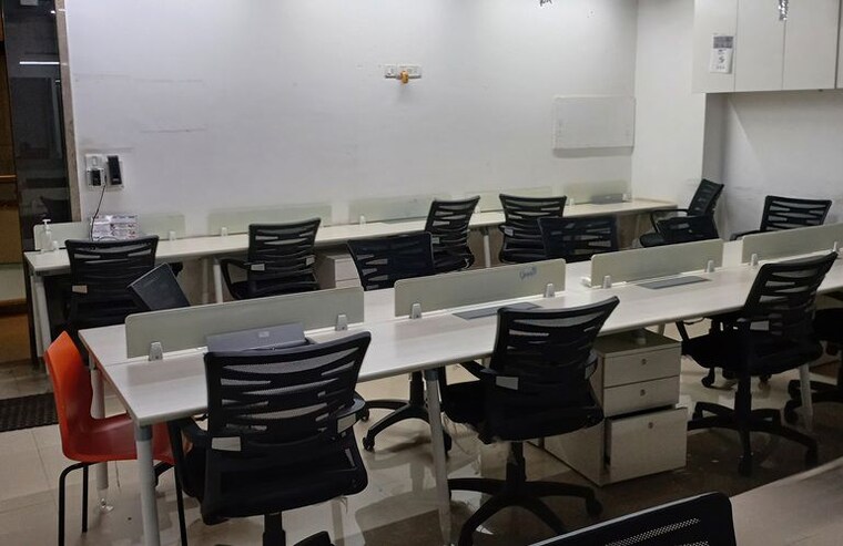 Team Area, baba-house Commercial Office Space 2310 Sq.Ft. In Andheri East Mumbai 9995092