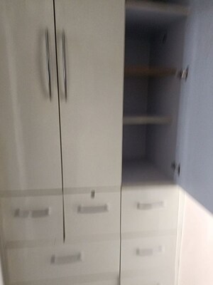 Furnished Amenities in 3 BHK Apartment at Sector 20 – for Rent