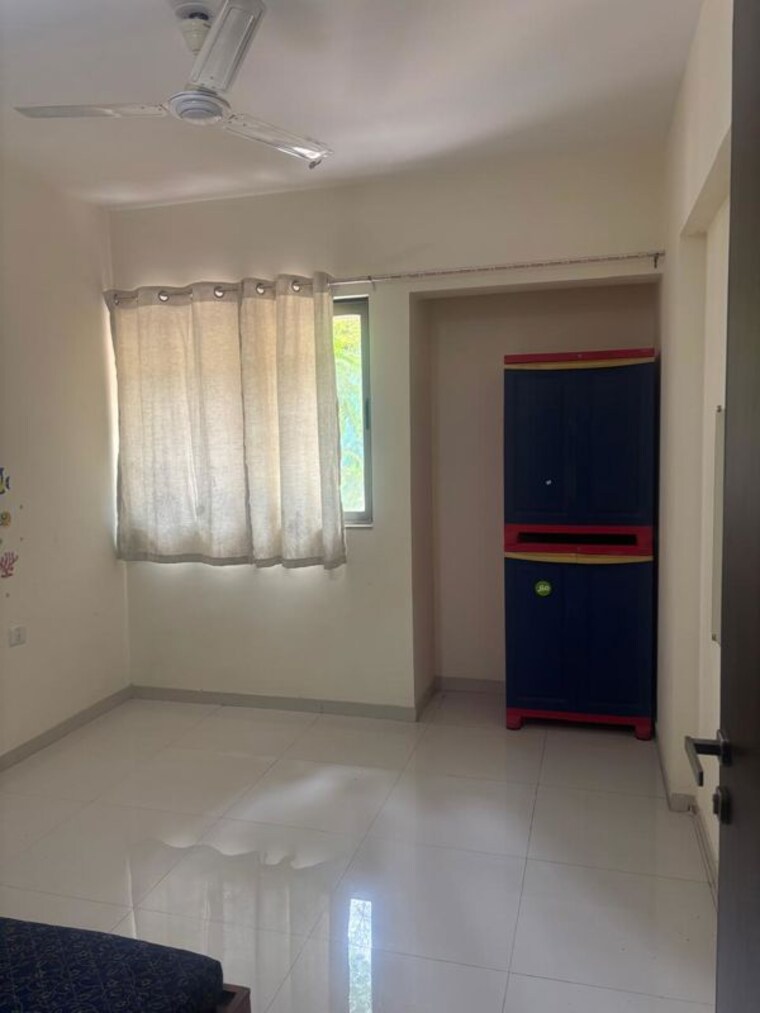 Room, lodha-amara 1.5 Bedroom 582 Sq.Ft. Apartment In Kolshet Road Thane 9995137
