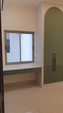 3 BHK Apartment For Rent in Hallmark Treasor