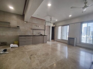 Room in 2 BHK Apartment at The Shreeji Enclave, Malad West – for Rent