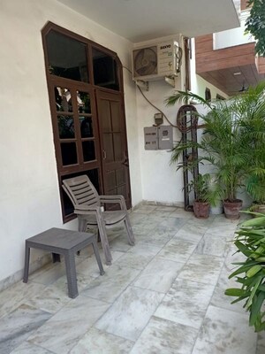 Staircase in 4 BHK Independent House at RWA Apartments Sector 51, Sector 51 – for Rent