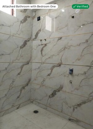 Bathroom in 3 BHK Apartment at Hazratganj – for Rent