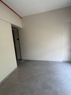 Room in 1 BHK Apartment at VS Royale 22, Vikhroli East – for Rent