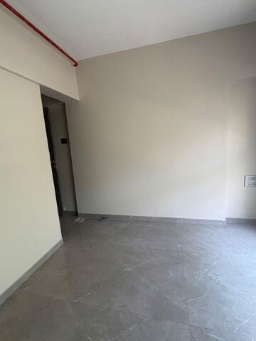 Room in 1 BHK Apartment at VS Royale 22, Vikhroli East – for Rent