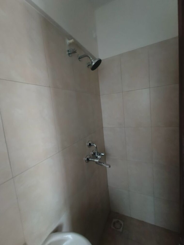Bathroom, utsav-51-balewadi-residences 2 Bedroom 800 Sq.Ft. Apartment In Balewadi Pune 9885140