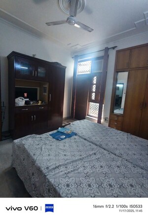 Room in 3 BHK Independent House at RWA Apartments Sector 52, Sector 52 – for Rent