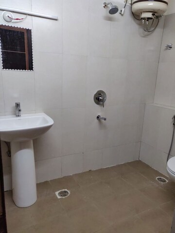 Bathroom in 3 BHK Apartment at Aditya Capitol Heights, Hi Tech City – for Rent