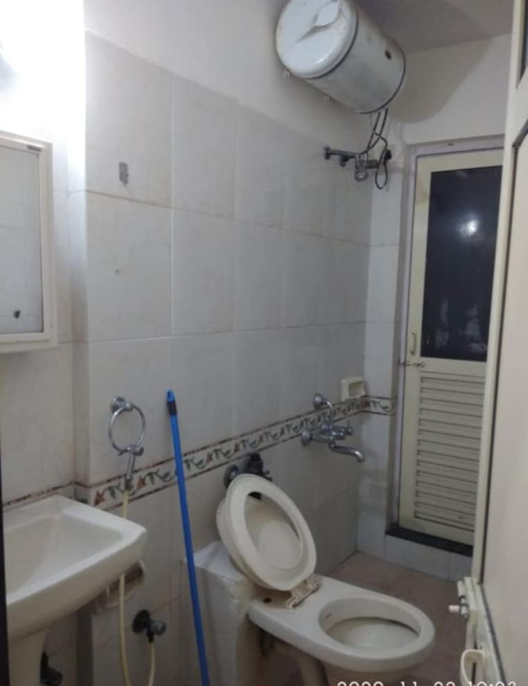 Bathroom, k-raheja-palm-spring 1 Bedroom 650 Sq.Ft. Apartment In Malad West Mumbai 9995217