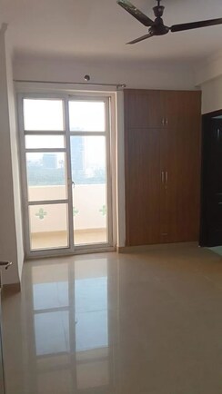 3.5 BHK + Servant Room Apartment For Rent in Amrapali Sapphire