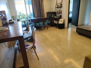 2 BHK Apartment For Rent in Raheja Atlantis, Lower Parel