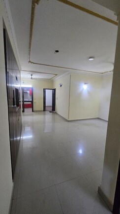 3.5 BHK + Servant Room Apartment For Rent in Gulmohar Garden