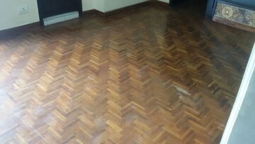 Room in 3.5 BHK Apartment at Gulmohar Garden, Sector 44 – for Rent