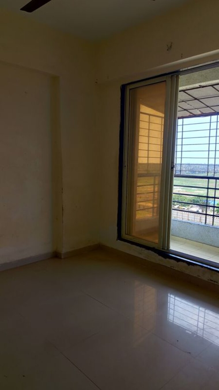 Room, navkar-building 1 Bedroom 610 Sq.Ft. Apartment In Nalasopara West Palghar 9995249
