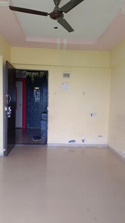 1 BHK + Study Room Apartment For Rent in Navkar Building