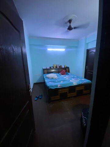 Furnished Amenities in 2 BHK Apartment at Gardenia Glory, Sector 46 – for Rent