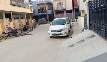 Parking in 6+ BHK Independent House at Hbr Layout – for Sale